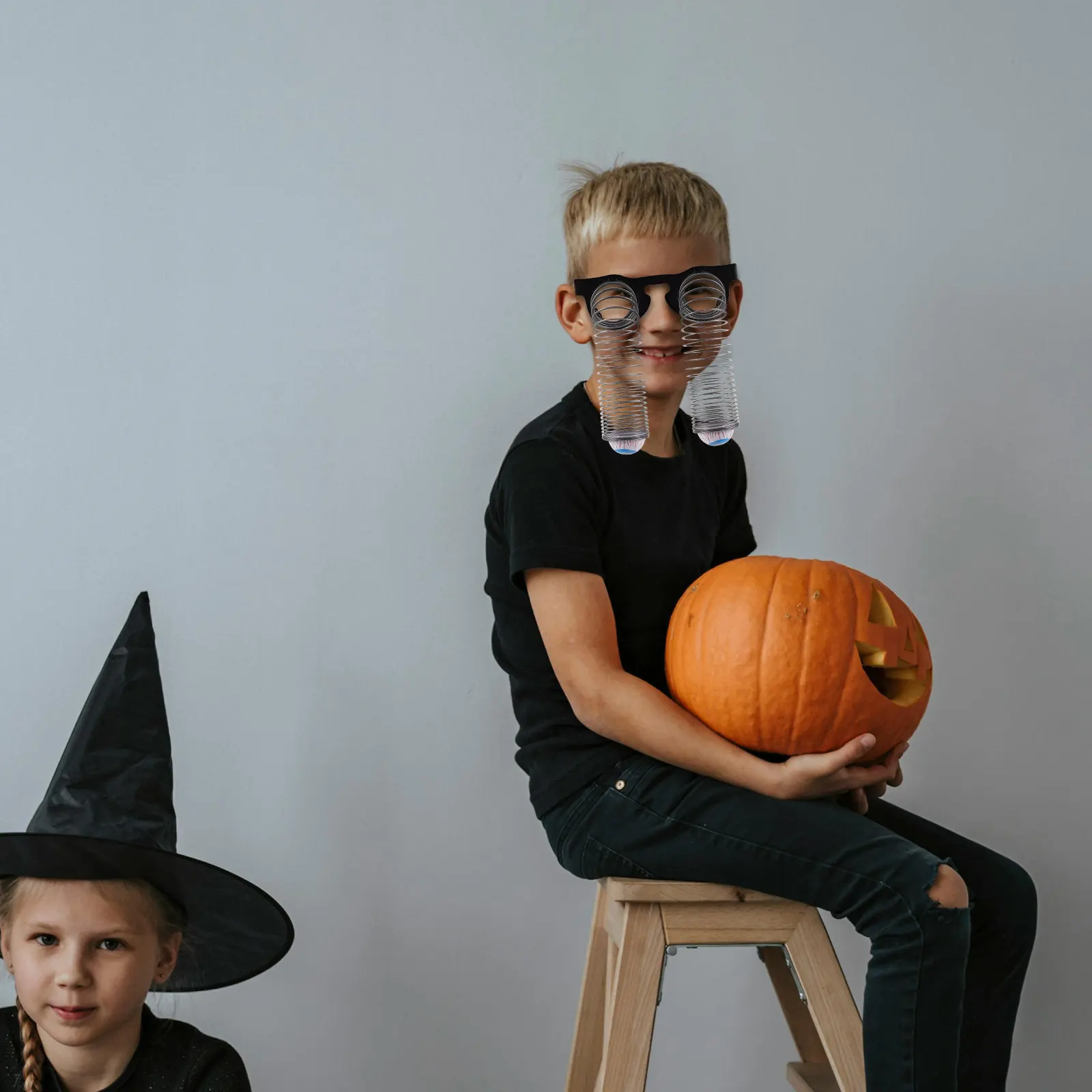 

Забавные очки с подвижными глазами в виде глазных яблок для Хэллоуина, активируемые пружиной, для декора вечеринок, костюмированных мероприятий и фотосессий