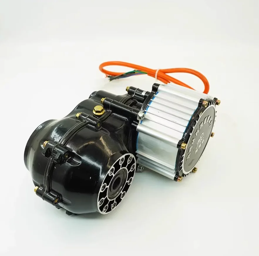 Specialized Remote Controlled Lawn Mowers: Transmission and Travel Motors, Complete Range of Lawn Mower Parts