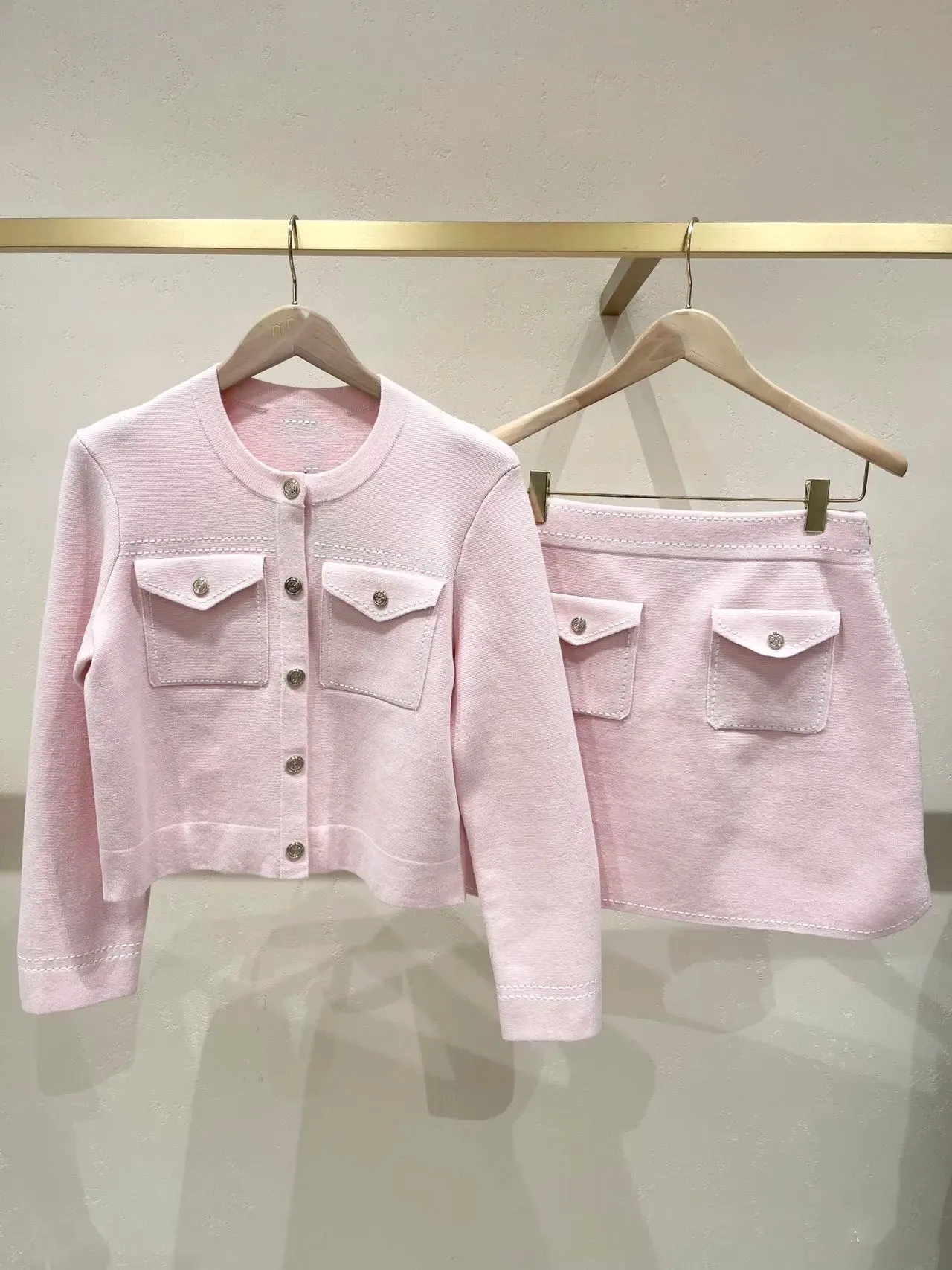 High-End Version European Style M-Home Women's Fashion Pink Single-Button Short Knitted Top Coat  Skirt Two-Piece Set