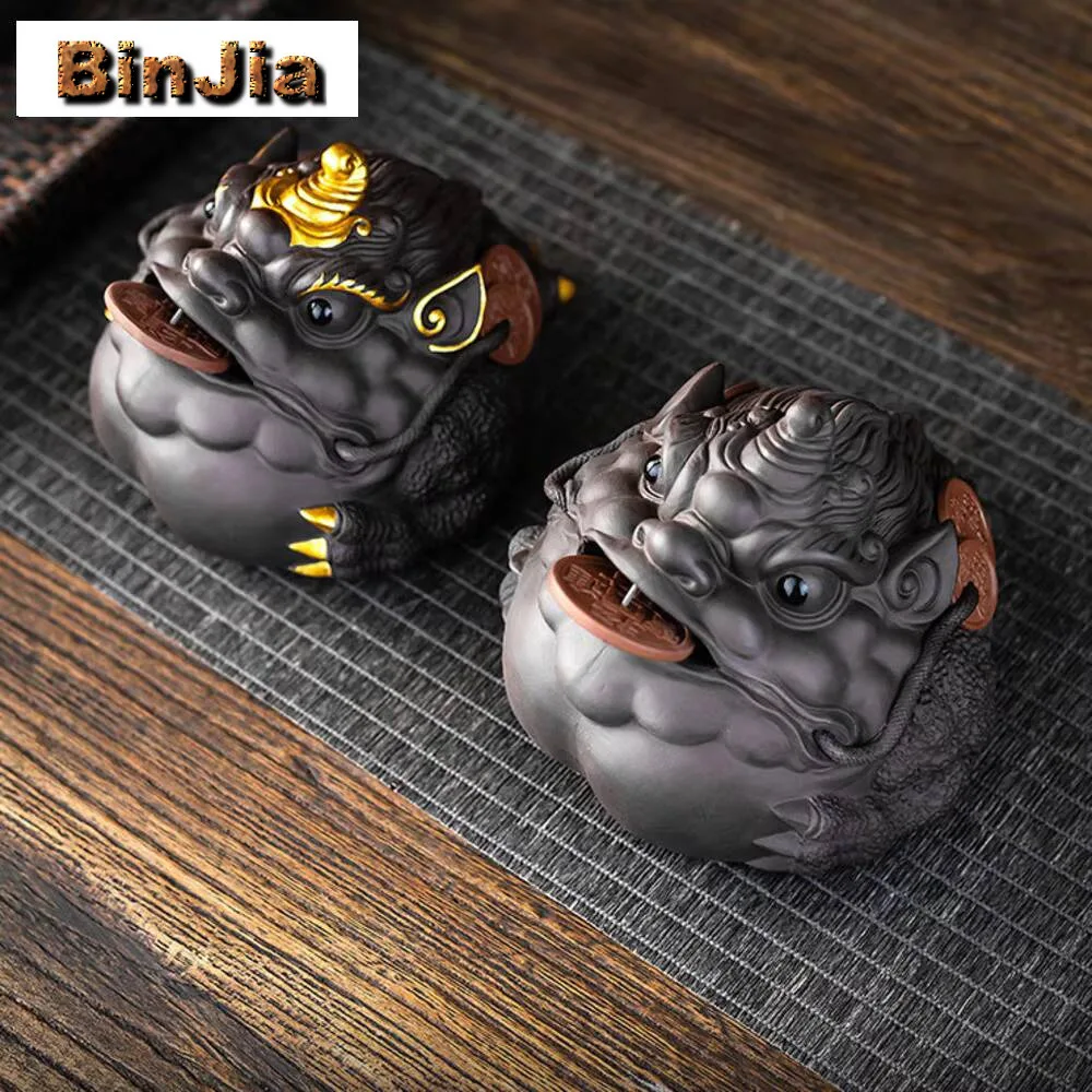 

Purple Pottery Golden Toad Tea Pet Can Raise Lucky Home Attracting Wealth Decoration Ornaments Chinese Table Sculpture Craft
