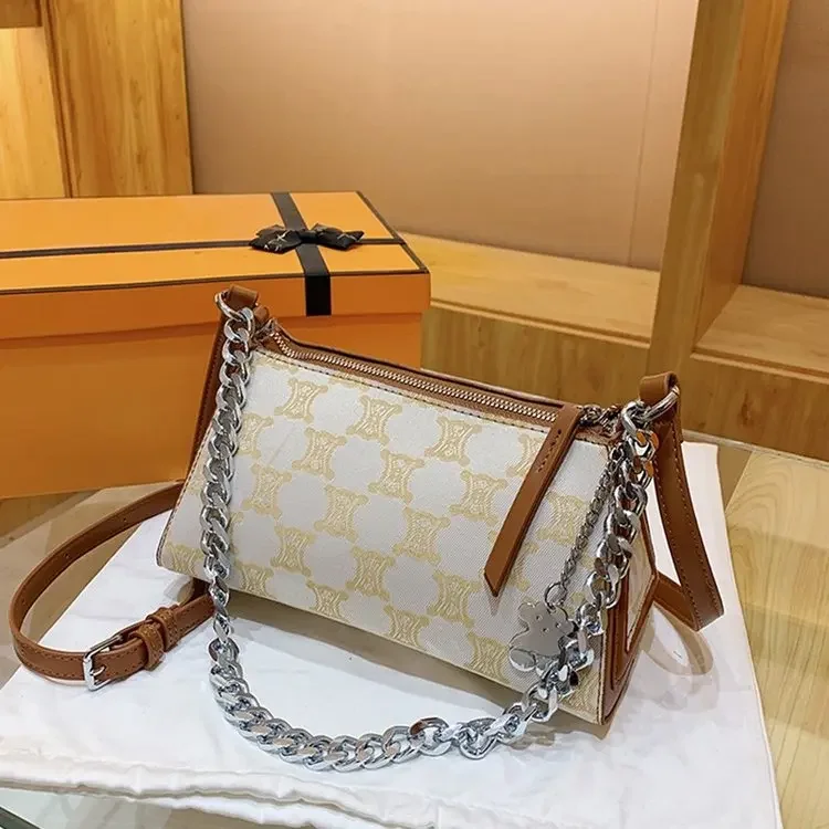 

‌2025 New Floral Embroidery Dumpling Bag-Retro Vegan Leather Shoulder Purse Vintage Crossbody Bag for Women Casual Work&Travel‌