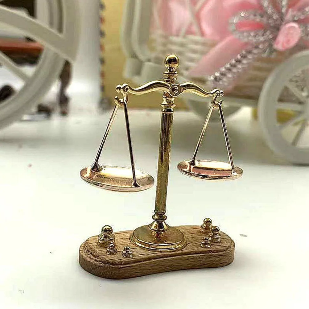 Simulation Balance Miniature Scale Toy Decor Small Decorations Kitchen Weigh Wooden Metal Model Accessories