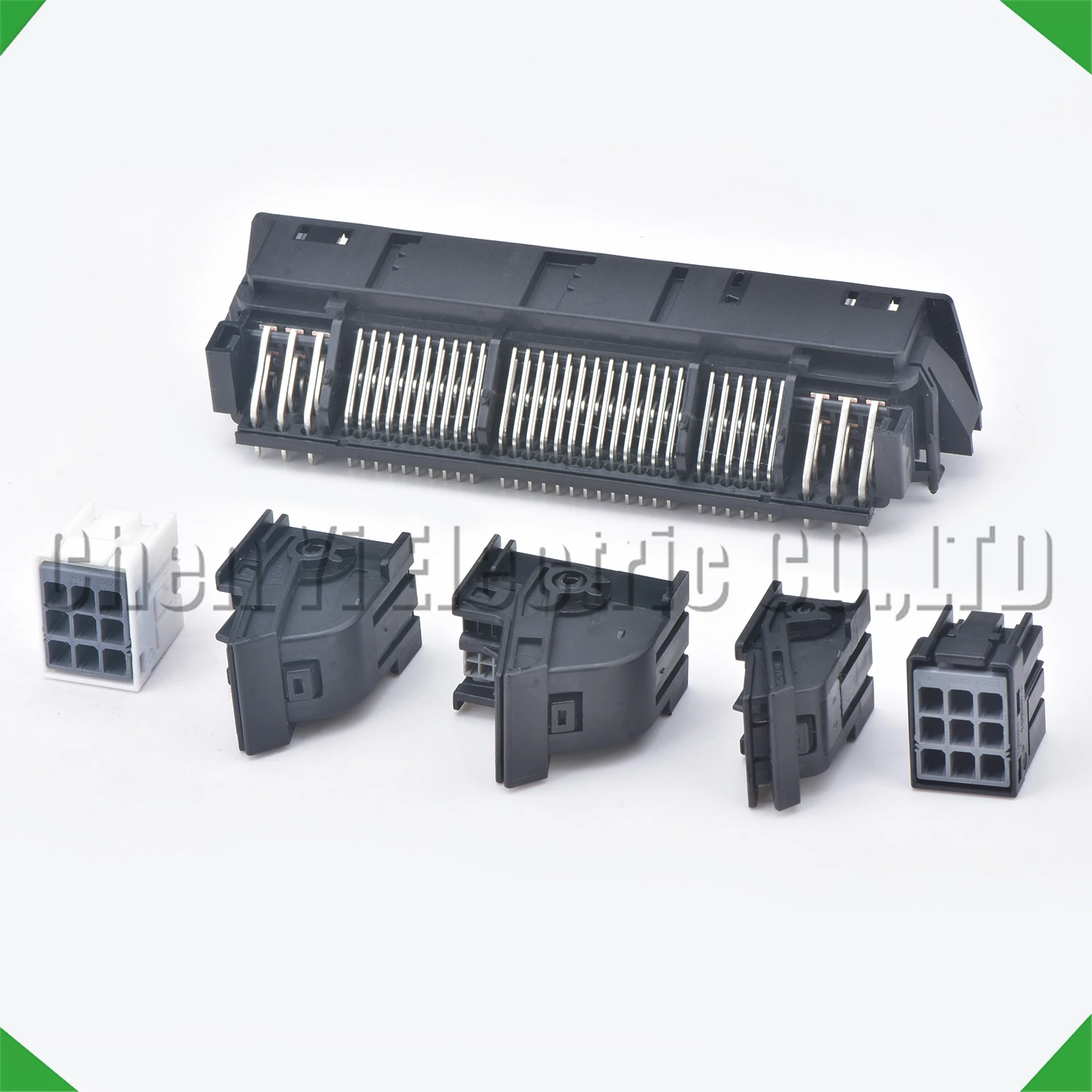 9 24 40 52 134 Pin Auto Connector Central Control Unit Computer Board WG97165800233ECM CBCU3-E Parts harness Plug For Auman HOWO