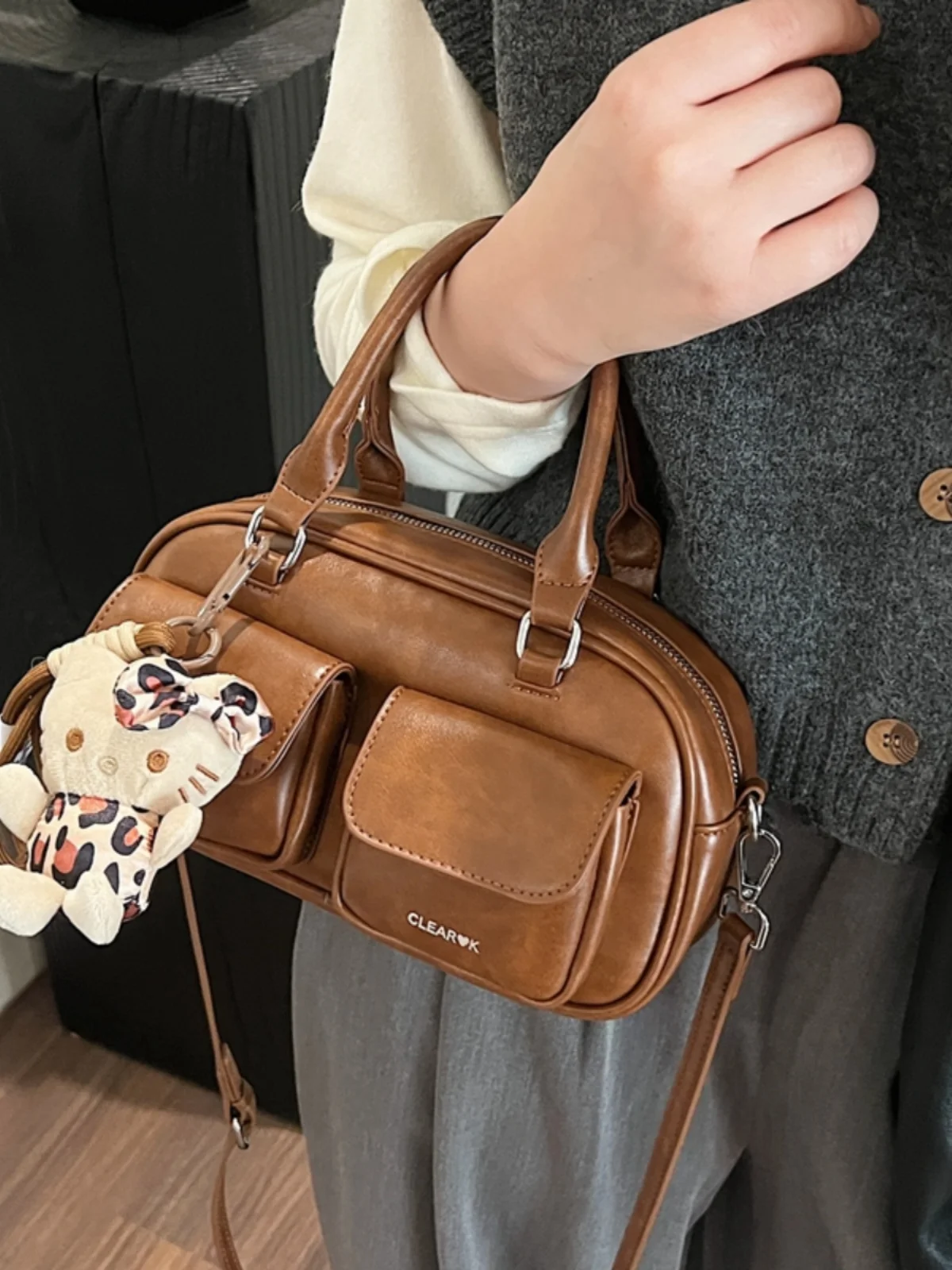 

Luxury Brand Bowling Bag Women's Crossbody Handbag Commuter Pillow Bag Soft PU Leather Korean Sle Casual Faion Bag