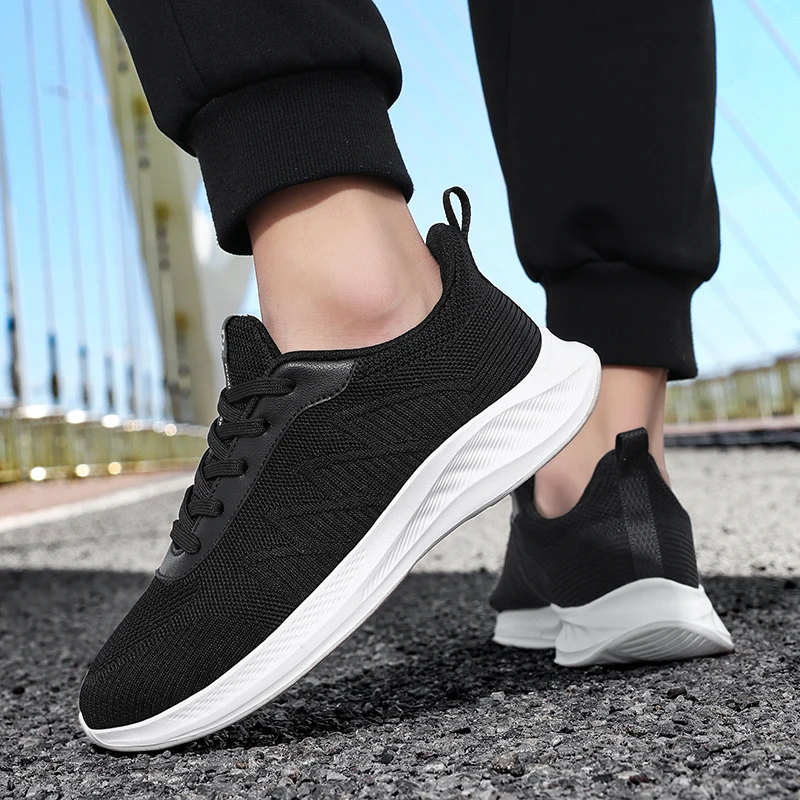 Men's net cloth shoes 2026 summer new breathable running shoes men's light sports walking shoes non-slip men's casual shoes view 5
