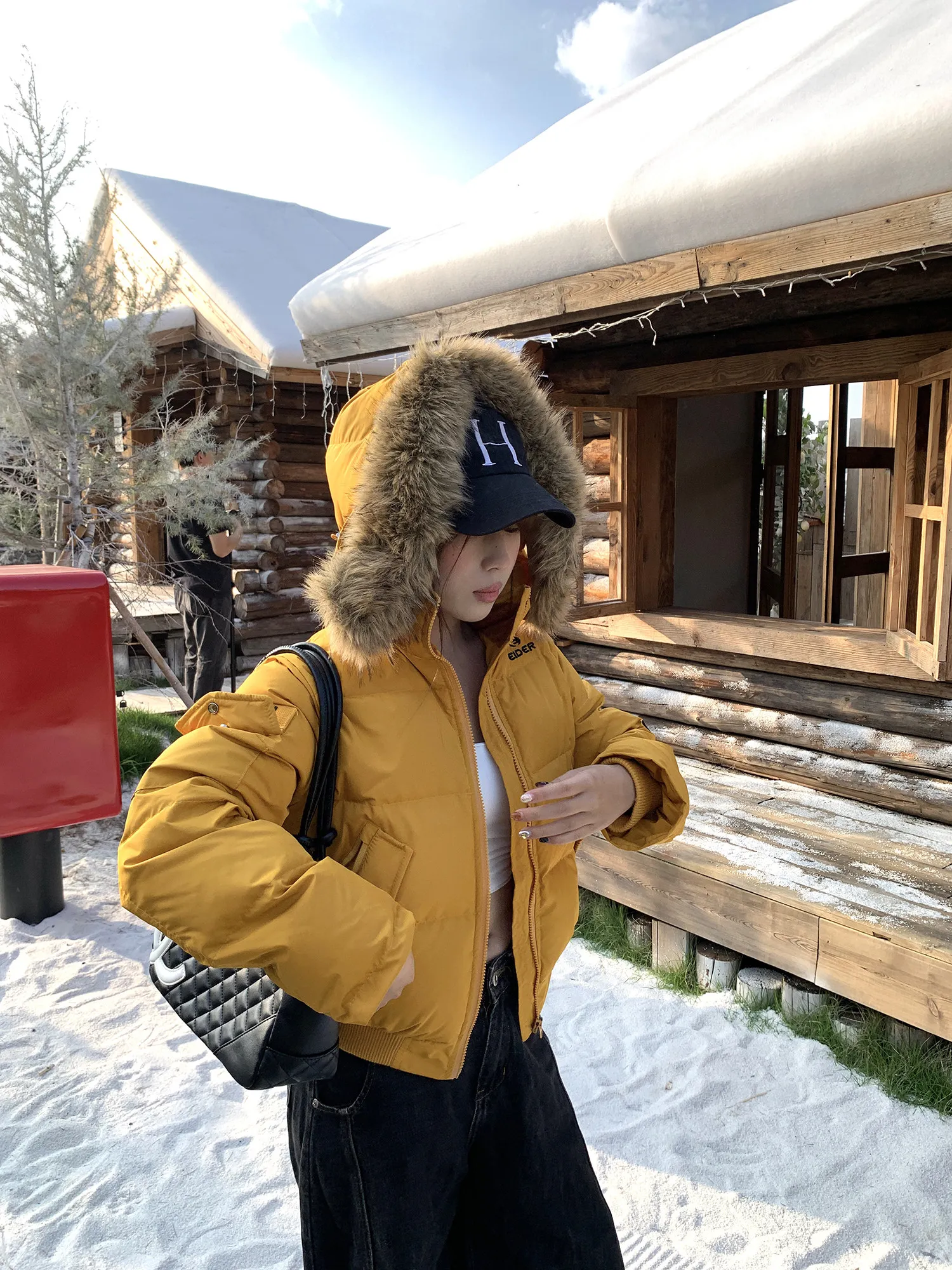 

Trendy Thiened Yellow Cotton Jaet Women's Winter Warm Faionable Coat with Large Fur Collar Versatile High-End Feeling