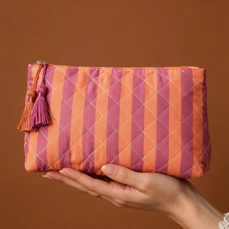 Women's Travel Makeup Storage Pouch New Arrival Striped Quilted Handheld Cosmetic Bag Fabric Tassel Wash Bag