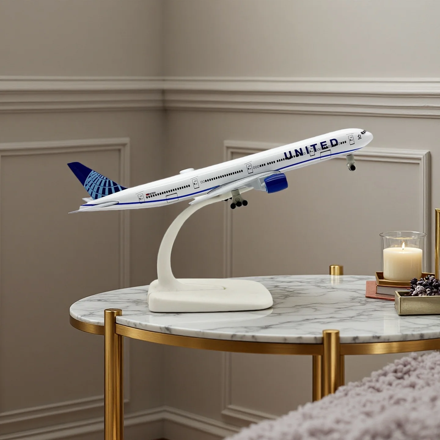 B777 Model Aircraft United Airways 1/400 Scale Alloy 20CM 777 Model Plane With Wheel &Base Airplane Aviation Home Decor Enthusia