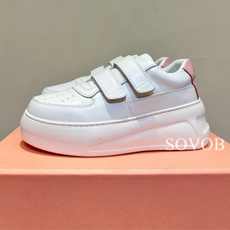 Sapatos baixos de sola grossa de couro genuíno para mulheres, tênis respiráveis de dedo do pé redondo, casual versátil diário, novo para primavera e outono