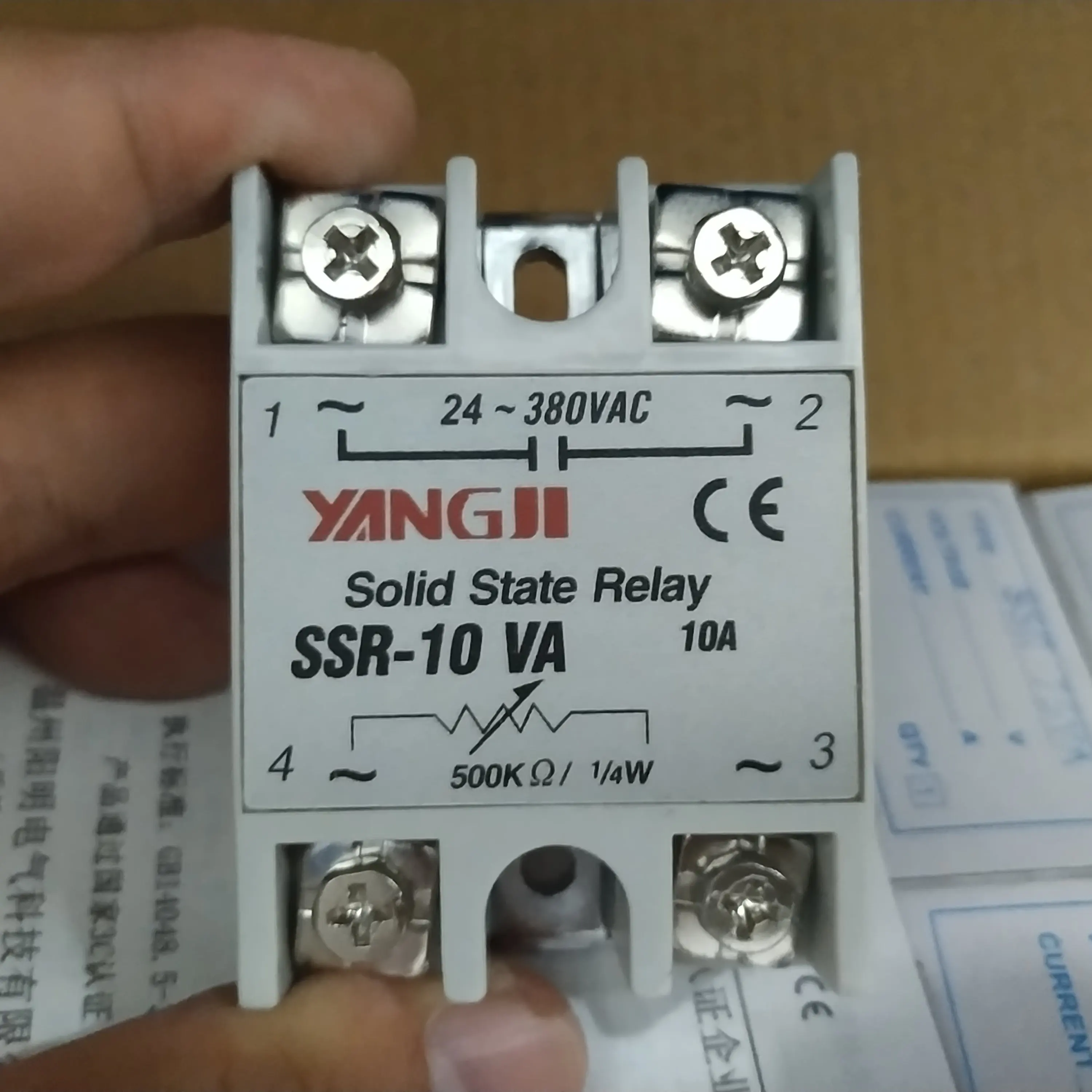 Single phase AC solid state voltage regulator SSR-10VA resistance voltage regulation 500K 1/4W