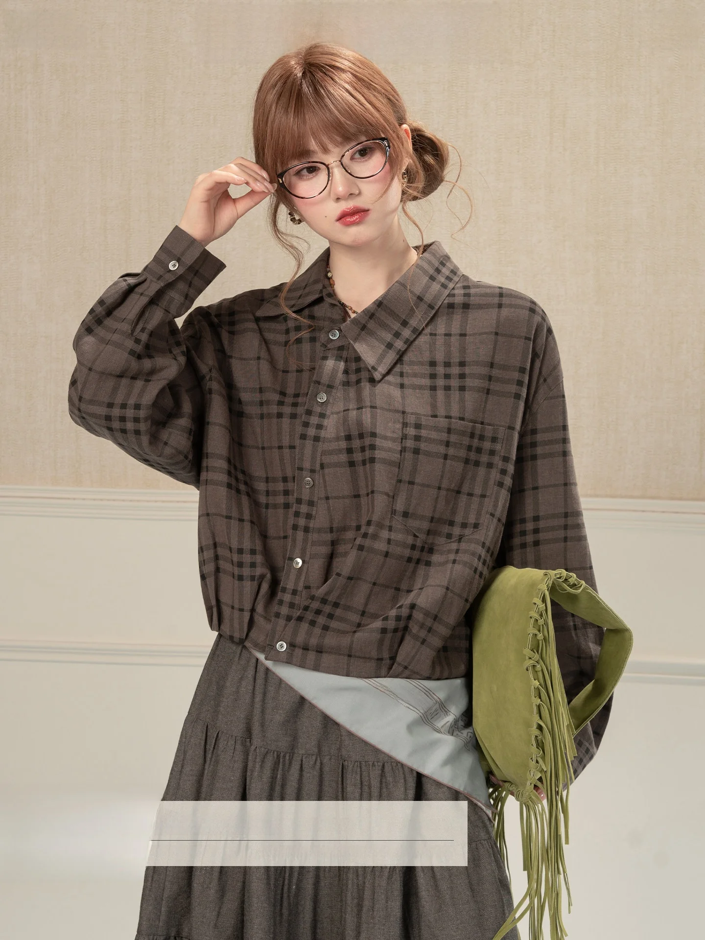 

Heynew American Retro College Sle Long Sve Plaid irt Women Spring High Sensation Loose Age Reduction Belly Cover Top