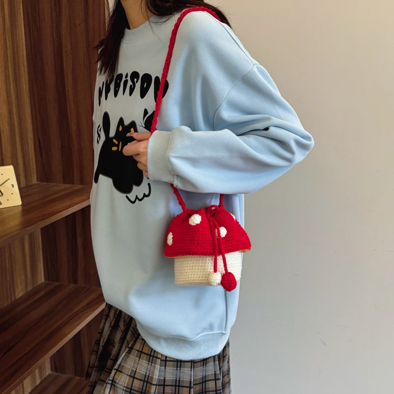 1 Piece Color Block Mushroom Bag Shoulder Crossbody Woven Bag Lipstick Bag