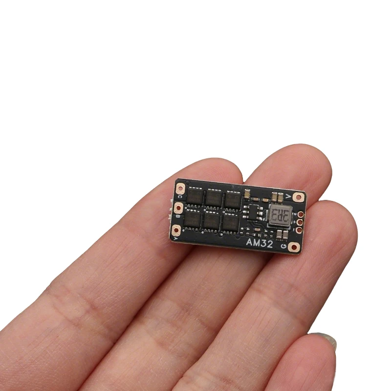 1PCS AT32F421 120MHz 2-4S 30A AM32 ESC 32-bit Speed Controller W 5V 3A BEC Support PWM/DSHOT for RWD Crawler Car RC Racing Drift