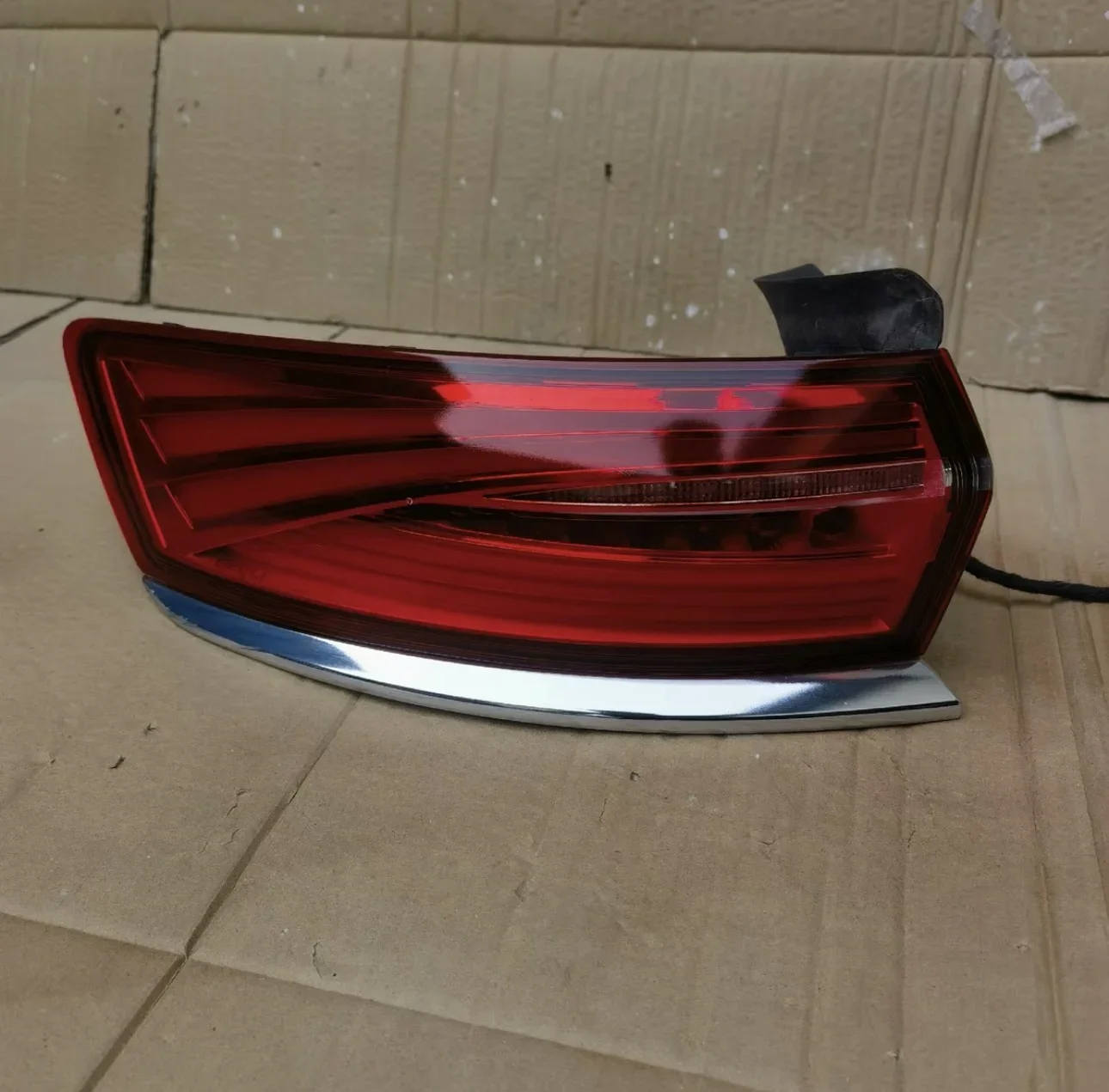 High Quality Geel Y Xingyue S Rear Tail Light Factory Direct Supply for Cars New Condition