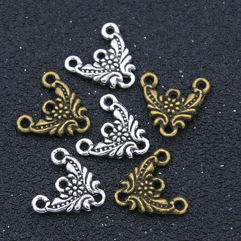 30Pcs 14*14MM 2 Color  Fresh Flowers Porous  Charm Retro  Zinc Alloy Connectors Linker DIY Pendant Jewelry Accessorie Material