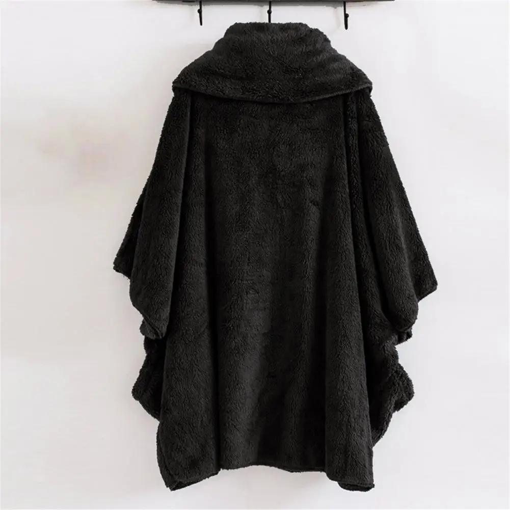 2023 Winter Warm Thick Batwing Sleeves Horn Buckle Loose Cloak Poncho Capes Women Shopping Coat