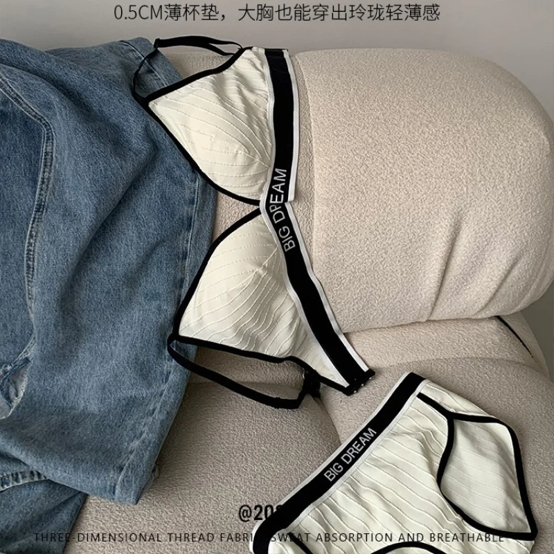 큰 가슴, 섹시하고 섹시한 집결, 스틸 링이 없는 얇은 스타일, 처짐 방지 및 u를 가진 여성을 위한 삼각형 컵 속옷