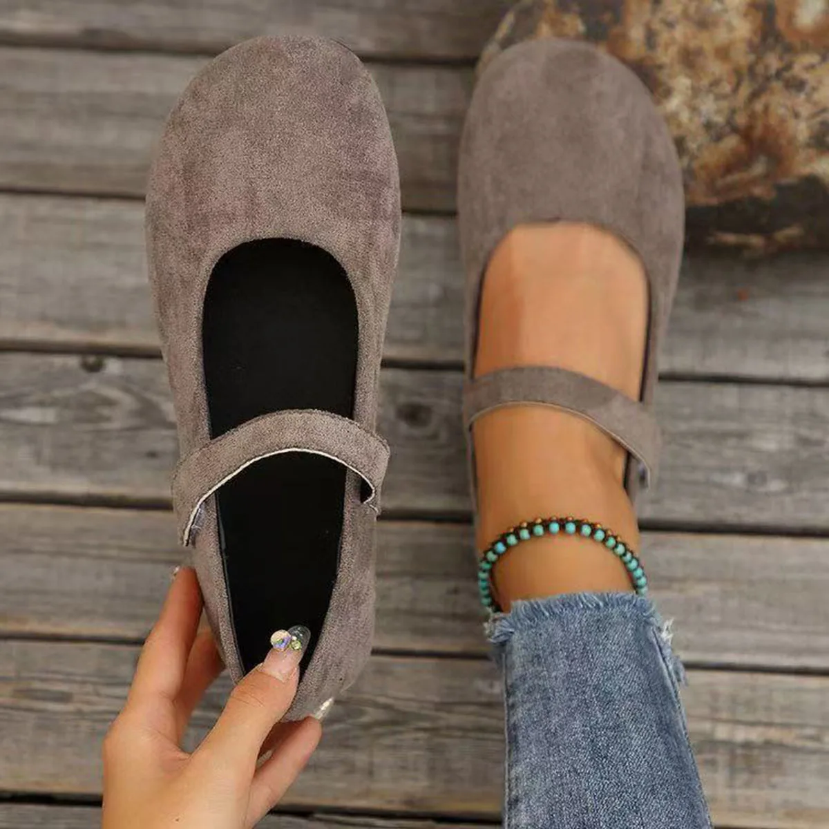 Thumbnail 4 - #51 Cheapest Canvas Shoes Deals You Can Get