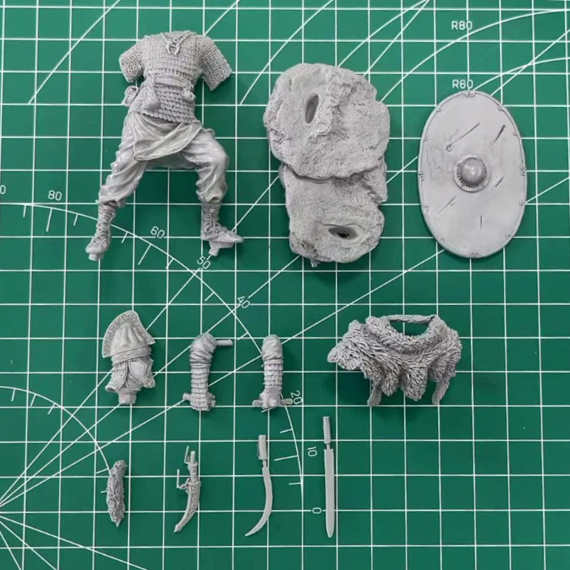 1/24 Scale DieCast Resin Figure Model Kit Ancient European Dacian Warrior Hobby Miniature Toys Unassembled Unpainted DIY Diorama