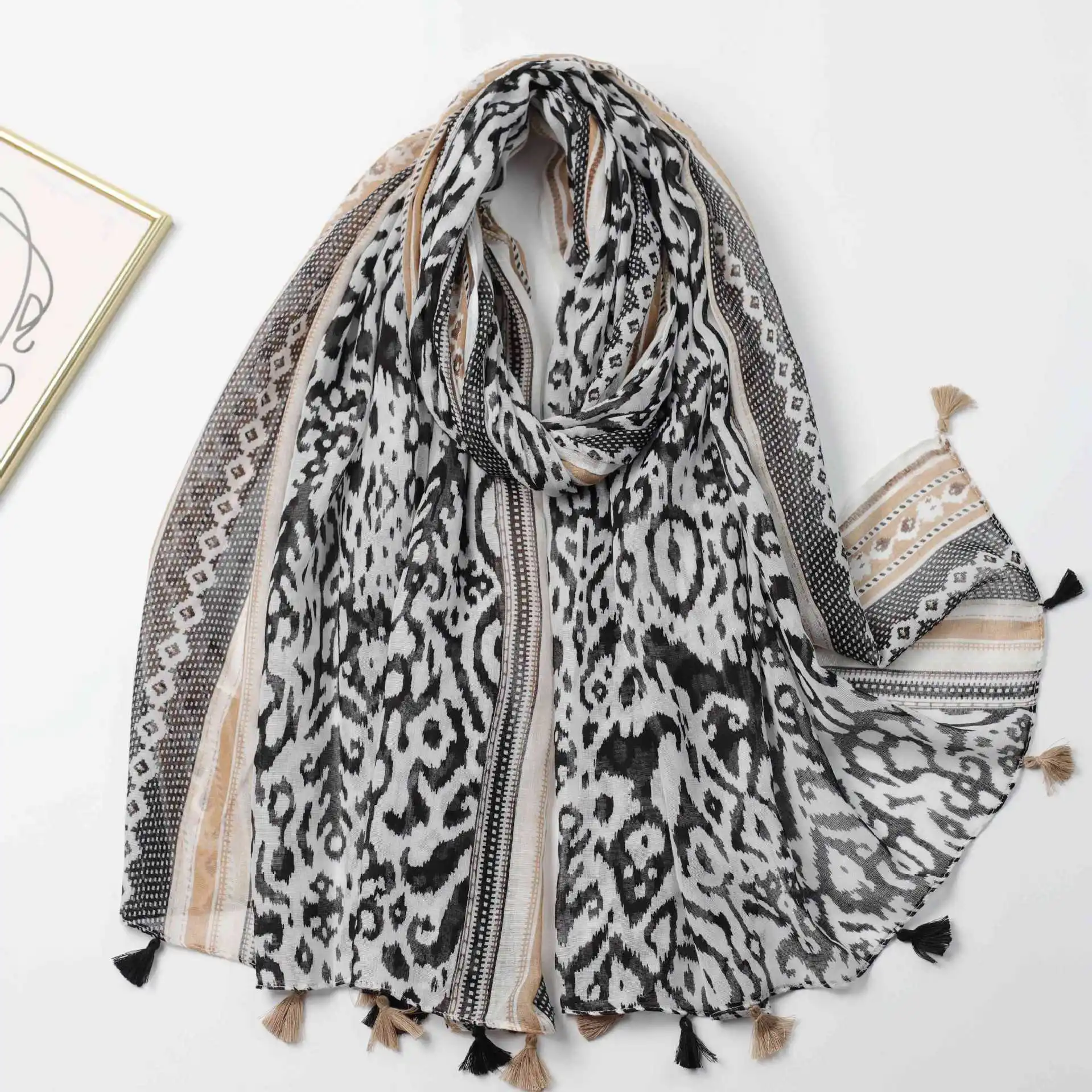 2024 Newest Women Leopard Printed Pattern Scarf Cotton Voile Scarf Shawls