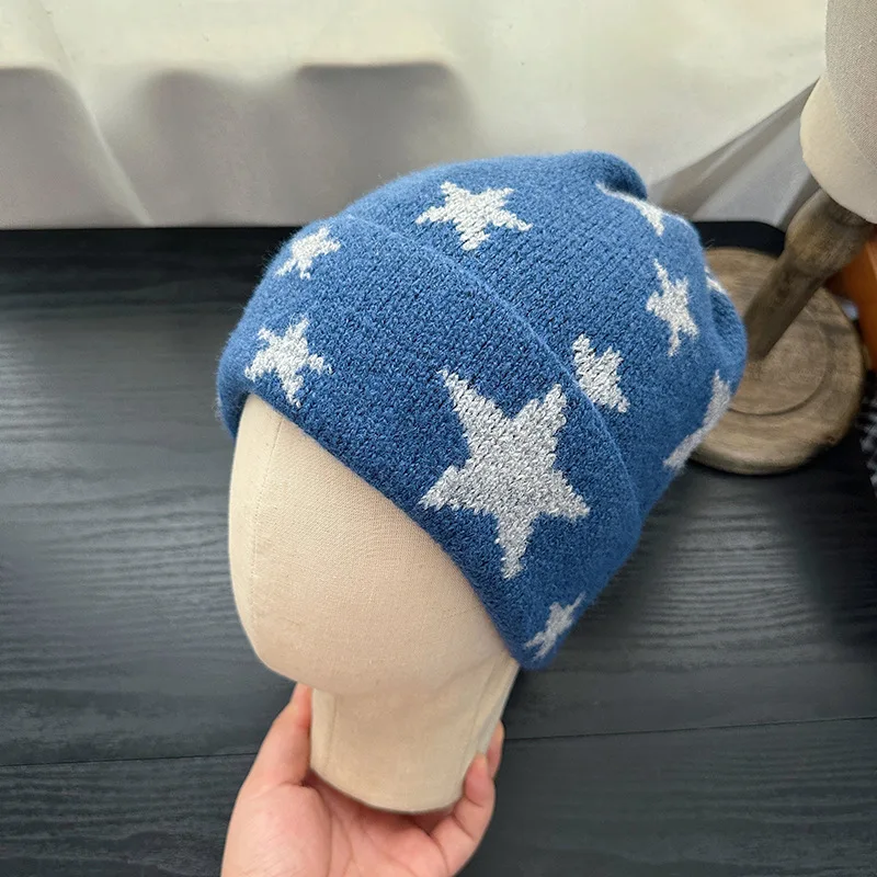 Neue Fünfzackiger Stern Farbblock-Jacquard-Strickmütze für Männer und Frauen, Wintermode im koreanischen Stil, Y2K warme Skull-Beanie-Mütze – Detail 6