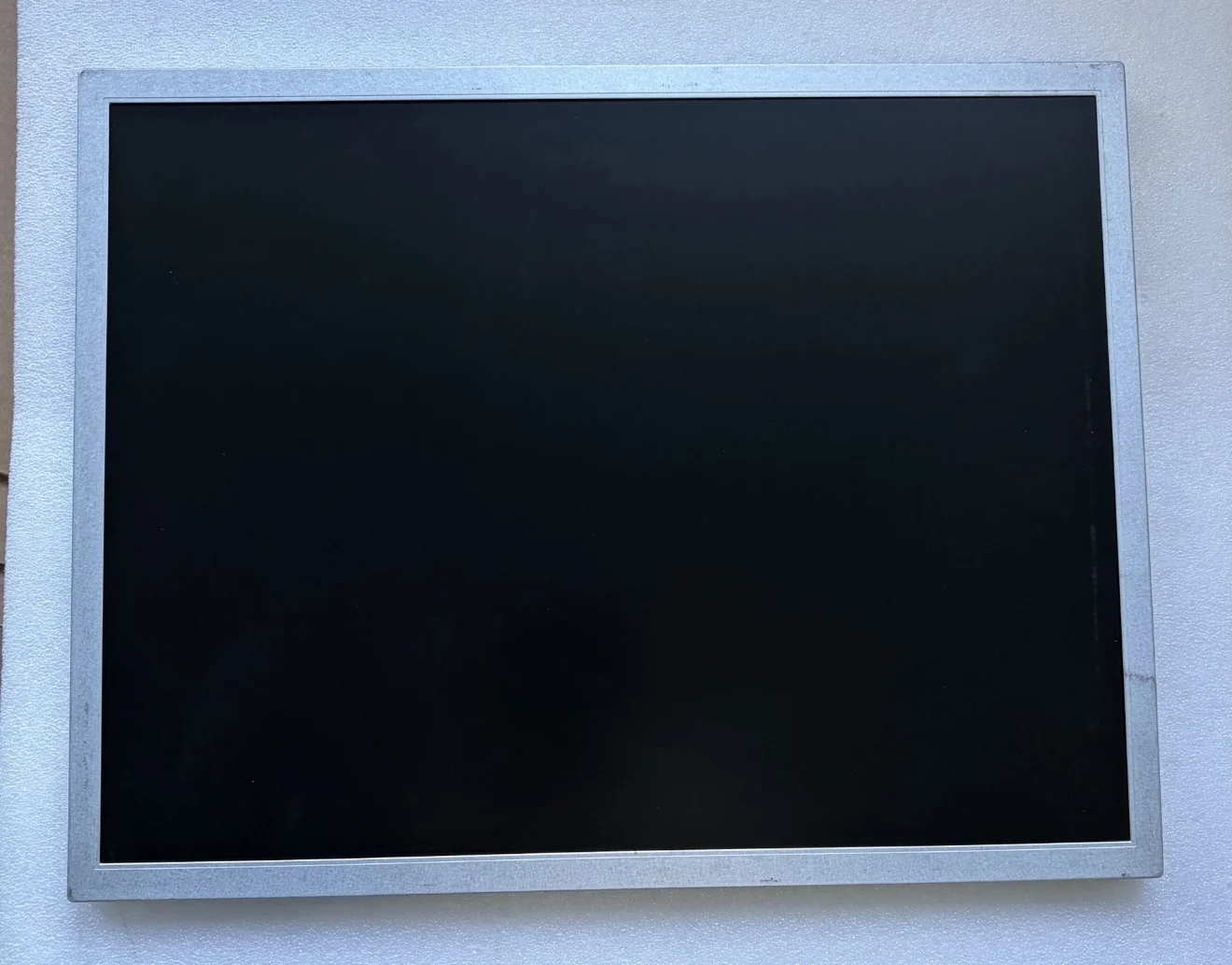 Brand-new, genuine 15-inch G150XNE-L01 G150XNE-L03 G150XNE-L02 LCD monitor