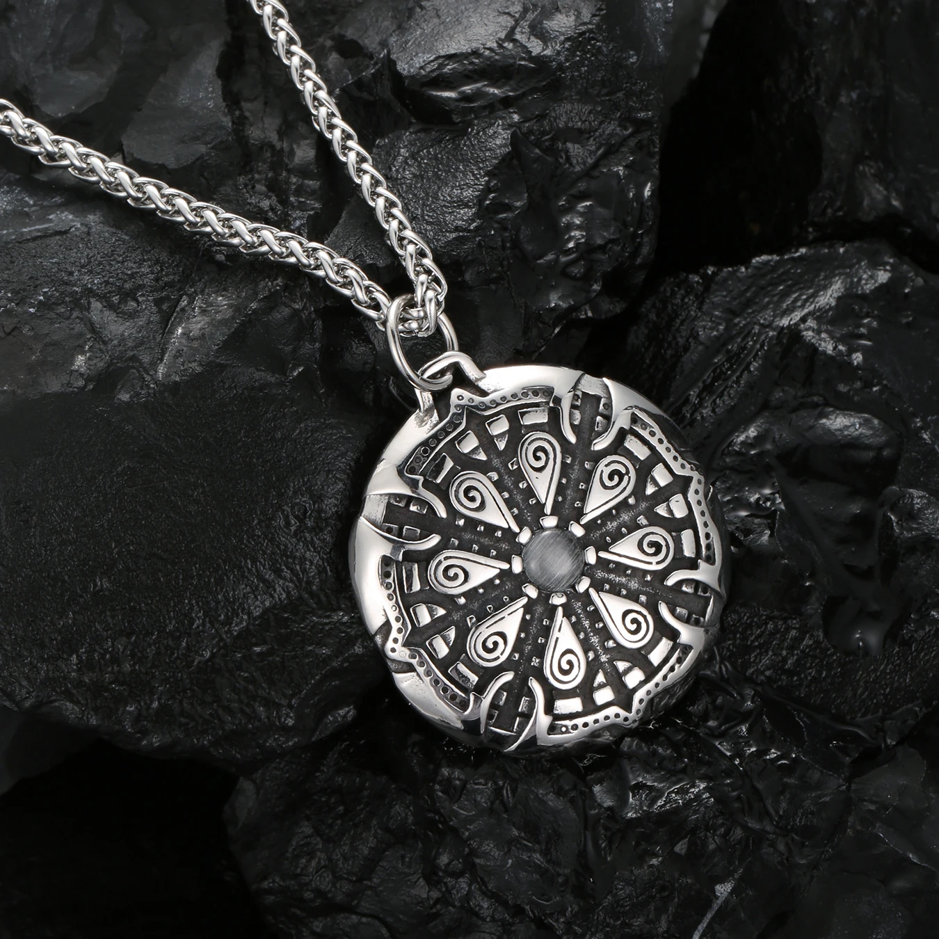 

1PC Vintage Stainless Steel Viking Compass Pendant Necklace for Men Jewelry Gift For Him