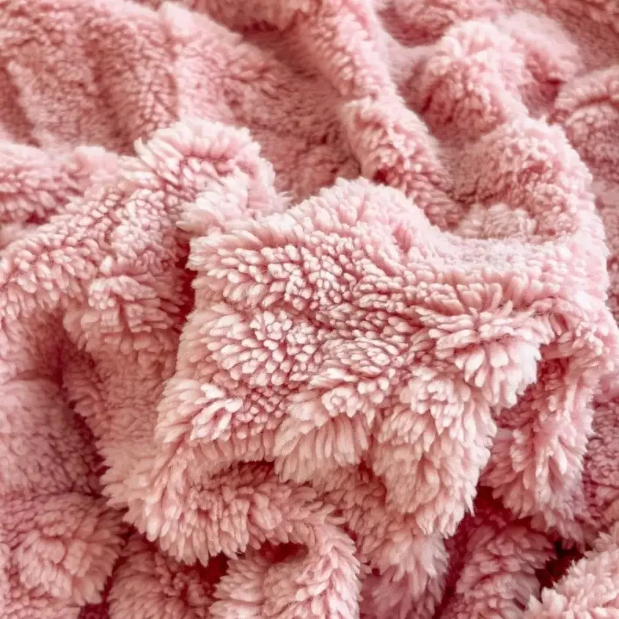 Nordic Style Embossed Milk Velvet Fitted Sheet Jacquard Plush Mattress Cover Elastic Deep Pocket Single Queen King Size Bedding