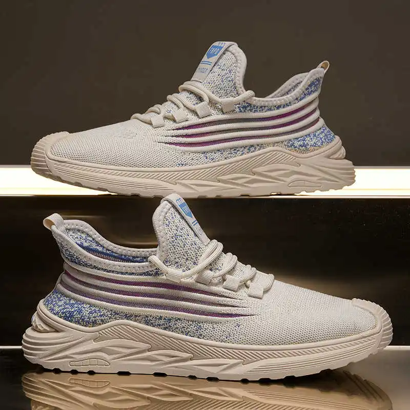 

Мужские кроссовки на толстой подошве для спортзала, тенниса и повседневной носки. Спортивная обувь для мужчин. Выгодное предложение.