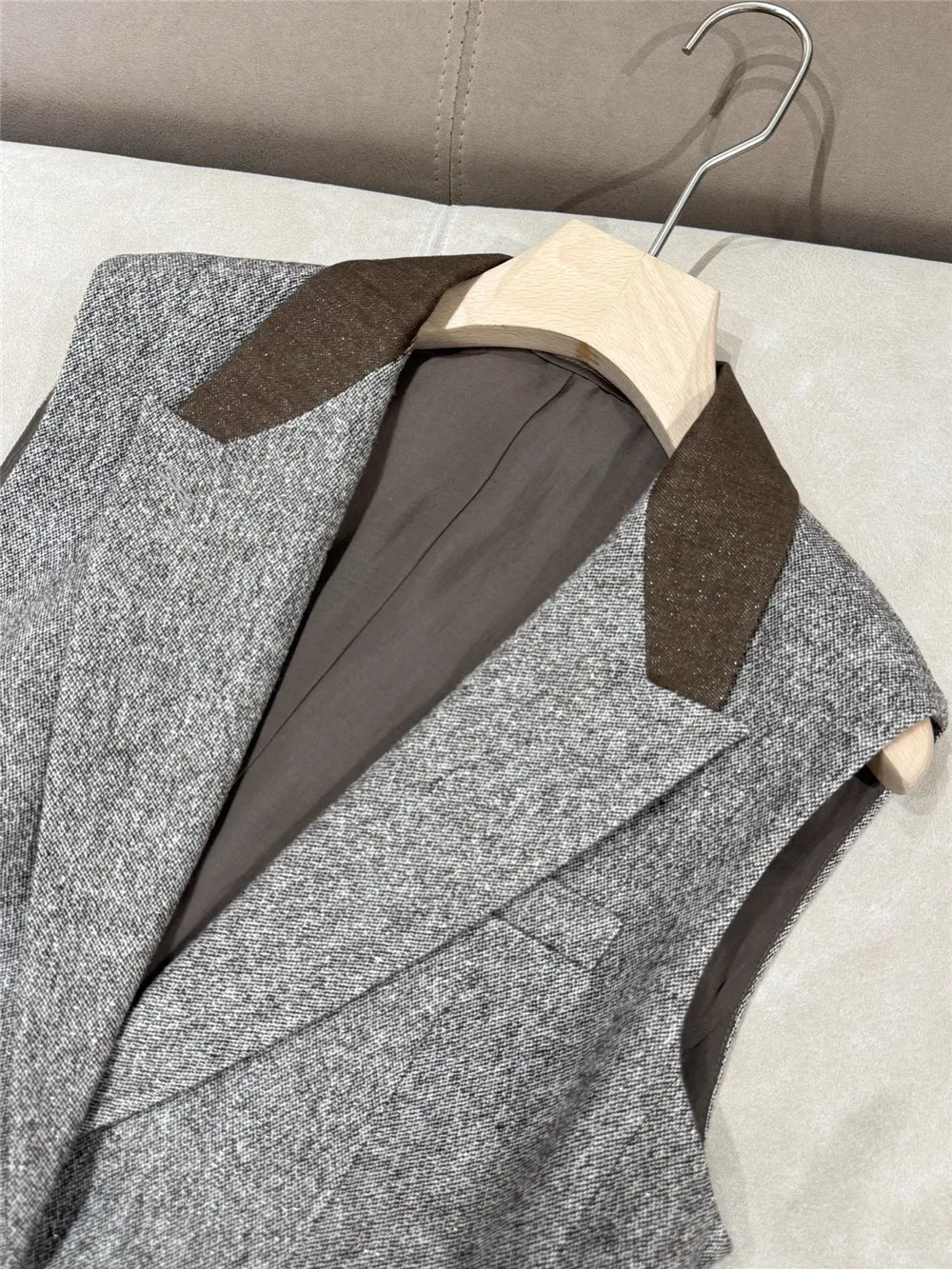 

25Новый женский высококачественный шерстяной костюм с воротником и поясом, модный универсальный повседневный кардиган, жилет