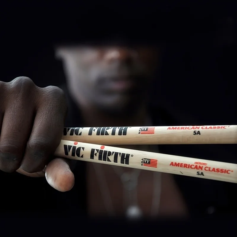 A Set of 2 5A Walnut Drumsticks, Perfect for Jazz Drummers. Professional-grade, It Meets The Daily Practice Needs of Beginners