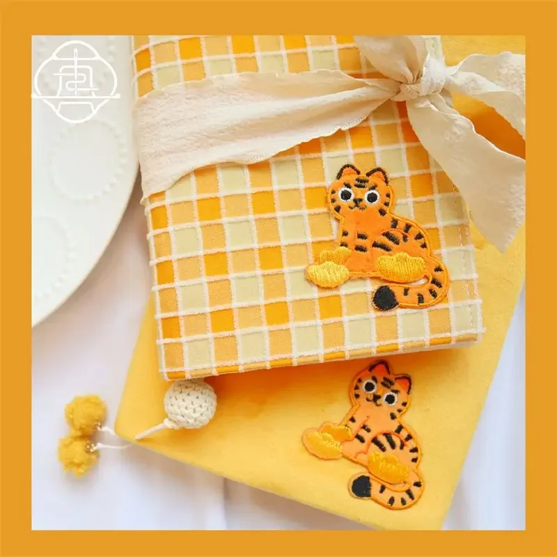 Little tiger】-fundas para cuaderno A5A6 originales hechas a mano, funda protectora para libro, productos de tela hechos a mano, funda para diario,