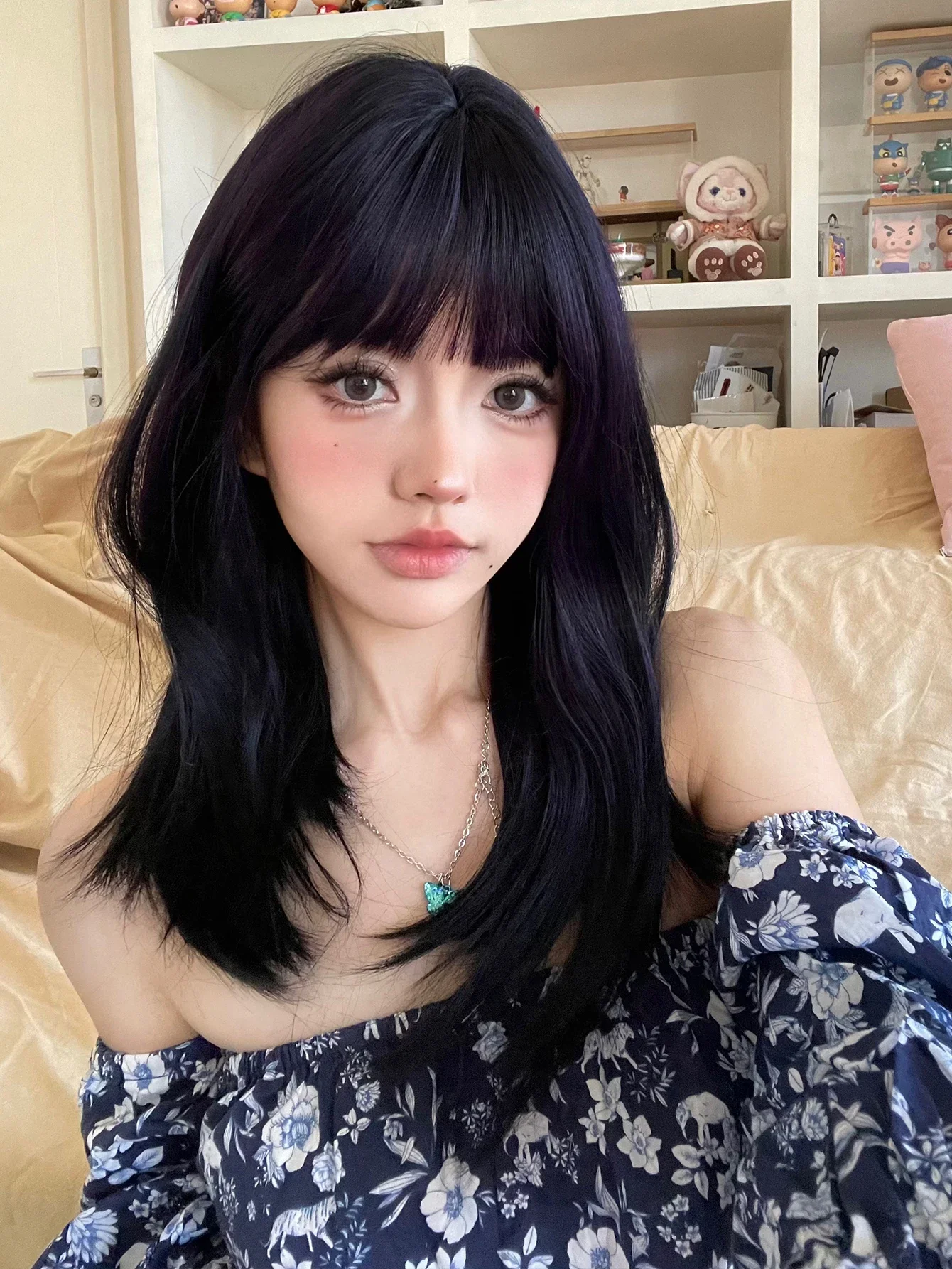 20Inch Dark Purple Sexy Synthetic Wigs with Bang Neatly Trimmed Medium Natural Straight Hair Wig For Women Daily Heat Resistant