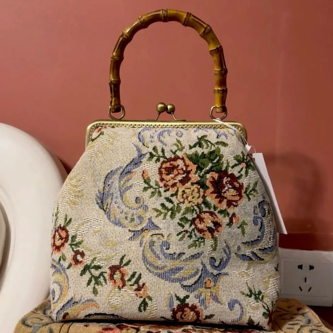 

Потерянная винтажная сумка в рамке с цветочным принтом, гобелен, кошелек, клатч, бамбуковая сумка, металлическая сумка с замком поцелуя, вечерние сумки, сумки на ручки 25x24x9 см
