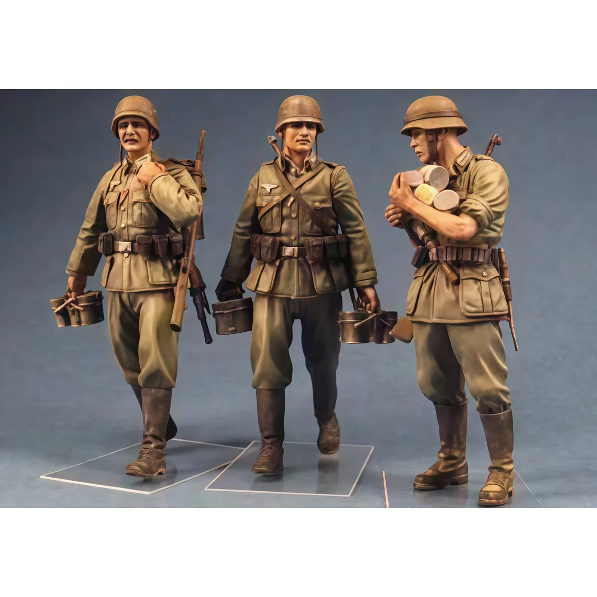 1/35 Niepomalowany zestaw modelarski z żywicy, motyw wojskowy, niemieccy żołnierze (3 osoby), niezmontowany i niepomalowany GK