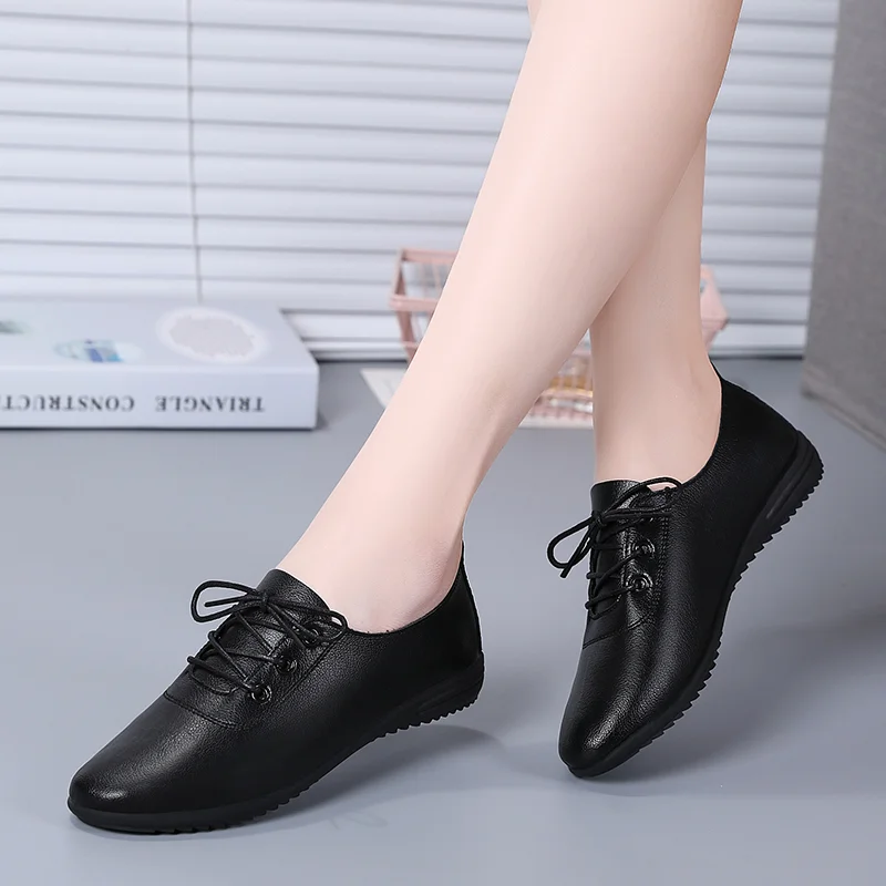 Oxford Shoes for Women Flat Leather Casual Shoes Round Toe Flat Heel Business Shoes Korean Black Shoes Lace Up Moccasins Sneaker