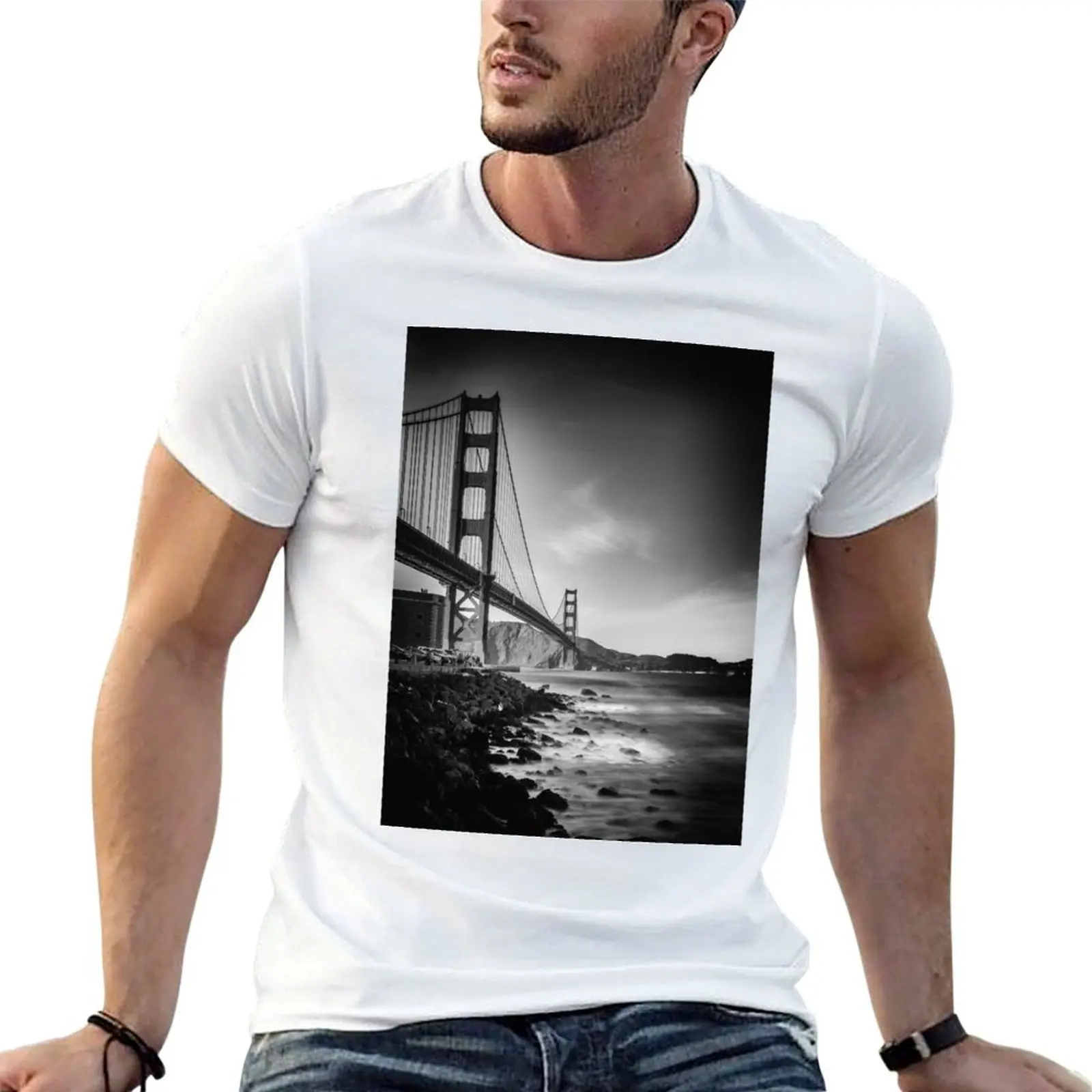

Aligned the Golden Gate Bridge in black and whiite T-Shirt t shirts for man cotton t shirts with prints man tshirt T-Shirt