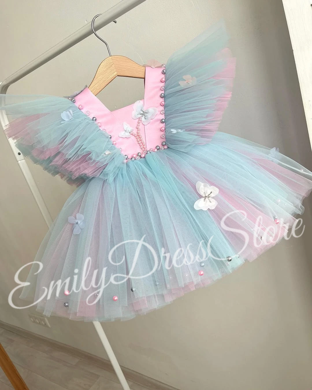 

Customized Green Short Sleeves Flower Girl Dress For Wedding Tulle Puffy With Bow Baby Kids Birthday First Communion Gown