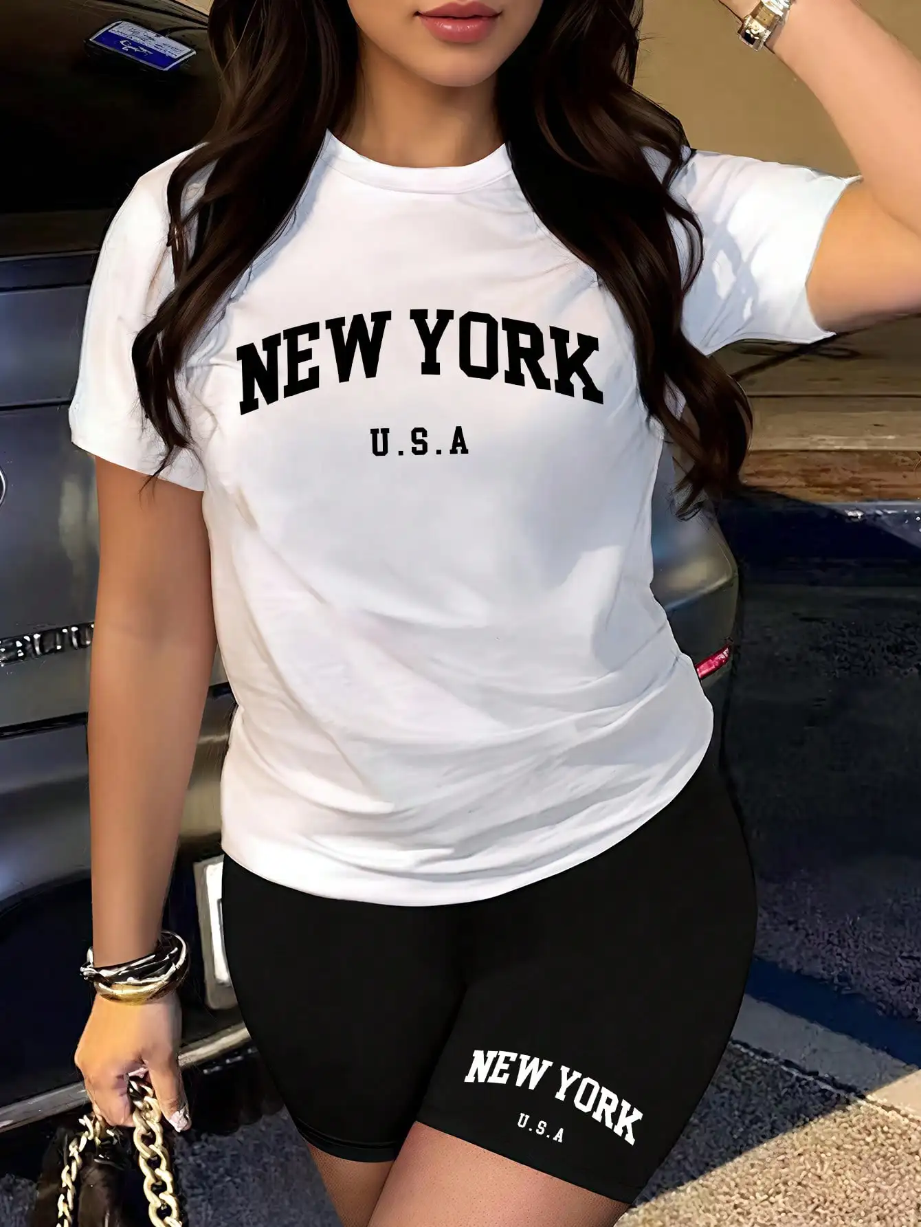 Set di 2 t-shirt da ciclismo e pantaloncini da ciclismo con stampa di lettere New York da donna, outfit casual estivo