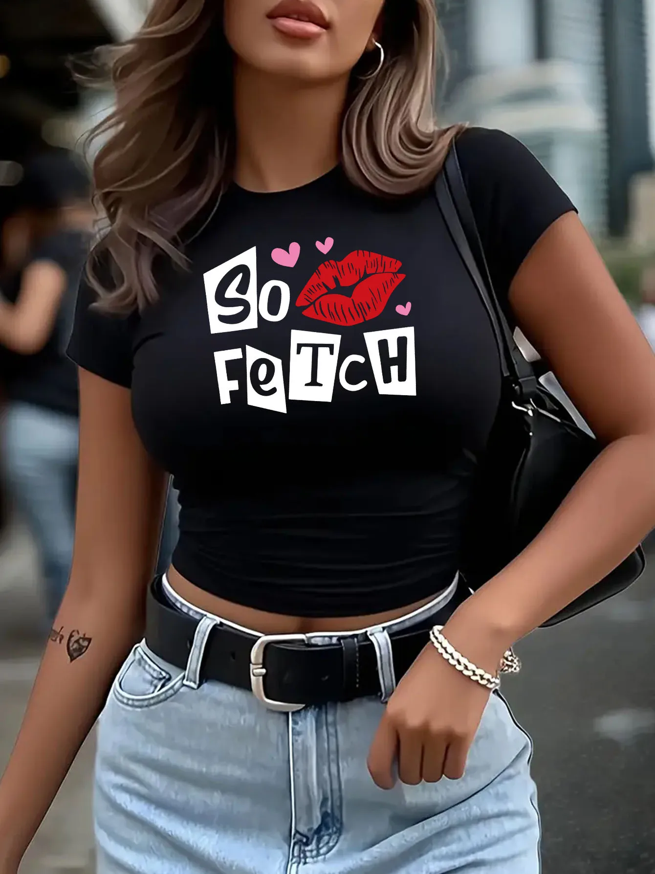 

Women's Sexy Letter Print Crew Neck Crop Top Casual Sports Sleeve Tummy T-Shirt Harajuku Short Sleeve Casual Aesthetic Clothes