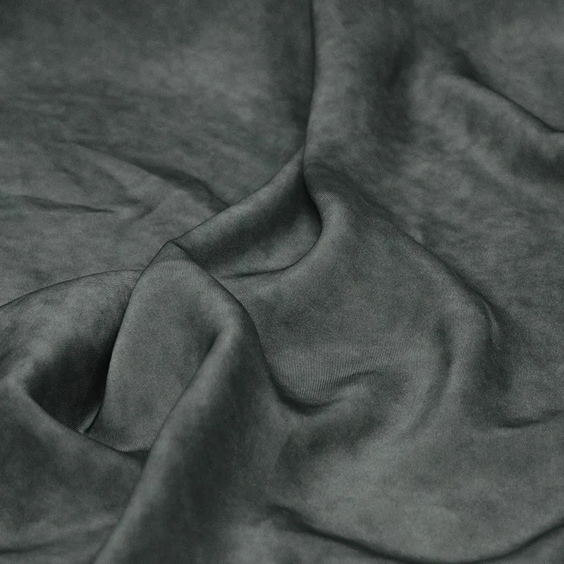 

18. окрашенная в грунту шелковая ткань Momme, окрашенная саржа и перемешиваемая широкая карманная ткань.