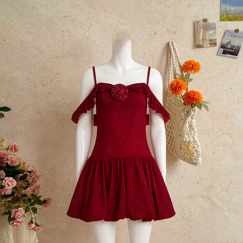 

Elegant Glitter Sparkle A-Line Party Dress Slim-Fitting Off-Shoulder Mini Dress With Rose Applique Spaghetti Strap Dress Women