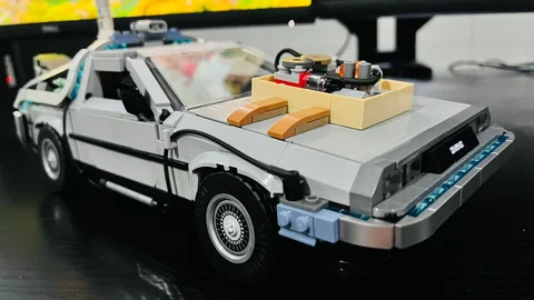 Модель DeLorean «Назад в будущее», строительные блоки, детская игрушка для сборки, подарок для мальчика наборы лего мир юрского периода отзывы - №4