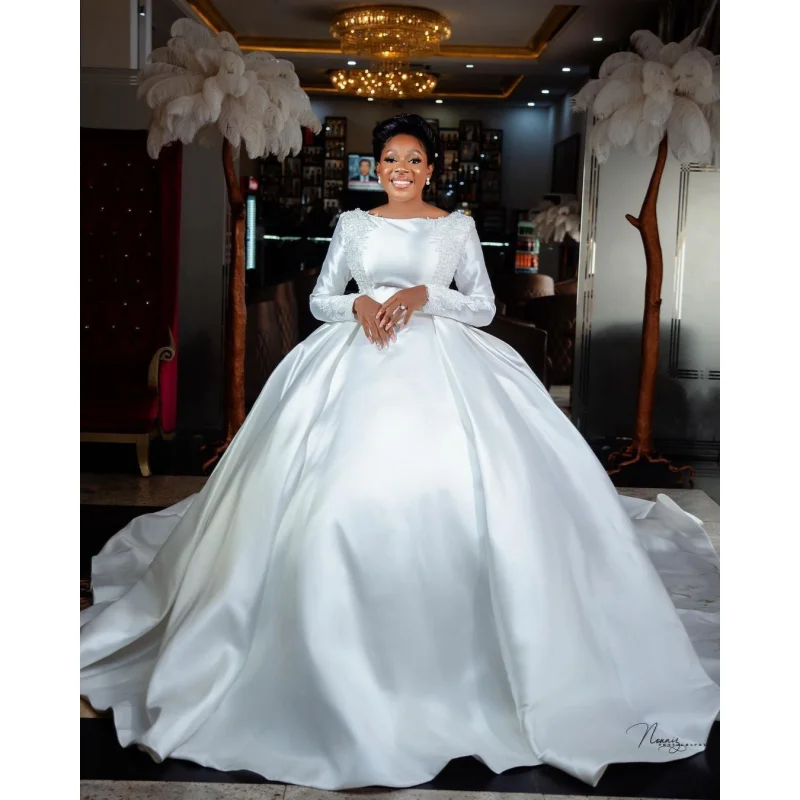 

Индивидуальное свадебное платье 2026 года из белого высококачественного атласа с круглым вырезом, длинными рукавами и аппликациями (Vestidos De Novia)