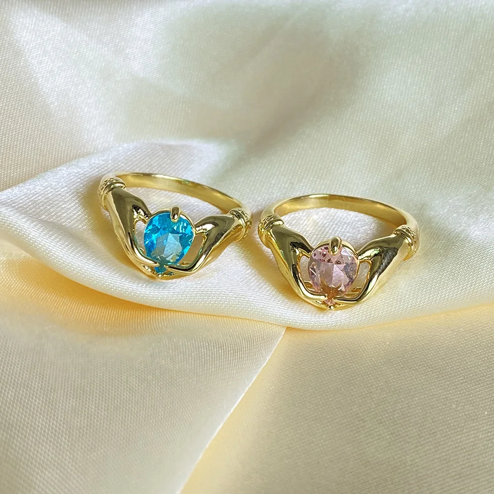 ins Gold Plated Copper Hand Ring Vintage Luxury Hand Heart Zircon Rings Ring For Women Girls Fashion Aesthetic Marriage Jewelry