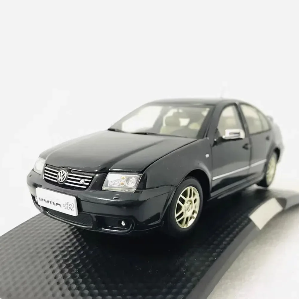 Die-cast 1:18 Scale Faw Volkswagen Old Bora R Classic Simulation
