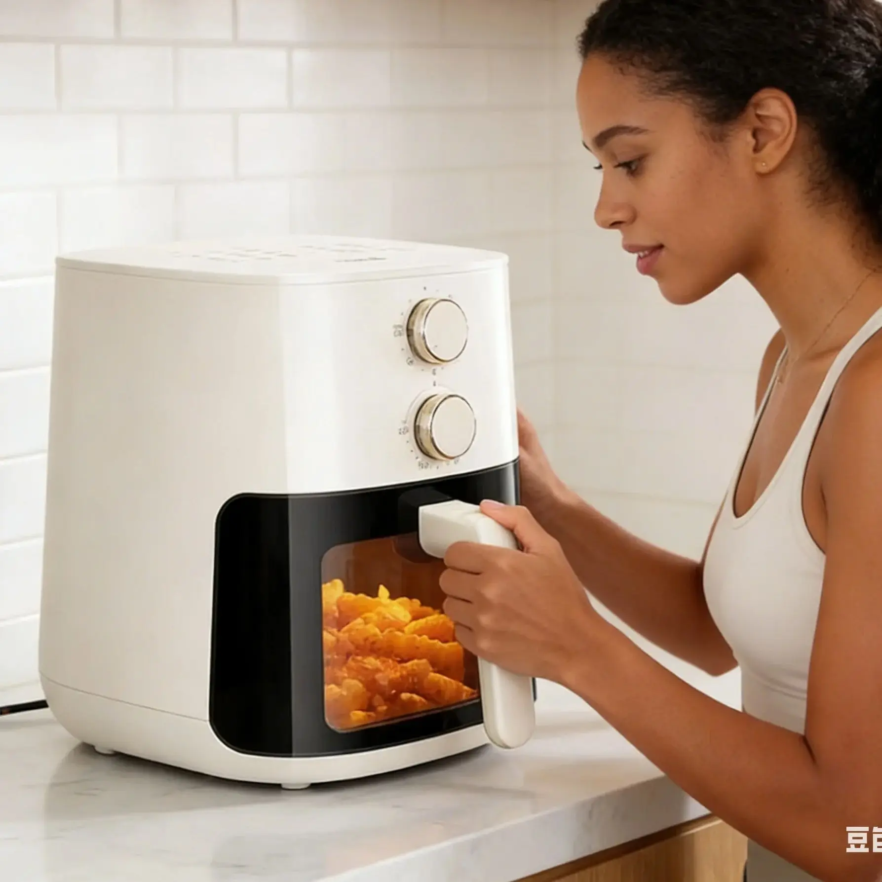 SUPOR Air Fryer 5.3L Large Capacity Home Use Fully Automatic Visual Grill Steam Fryer No Flipping Required