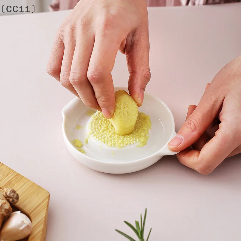 バCC11 SigurWhite Einfaches Keramik-Ingwer-Reibe-Werkzeug Handmühle Knoblauchstampfer Tragbares Porzellan-Karotten-Ingwer-Schleifen-Küchenwerkzeug