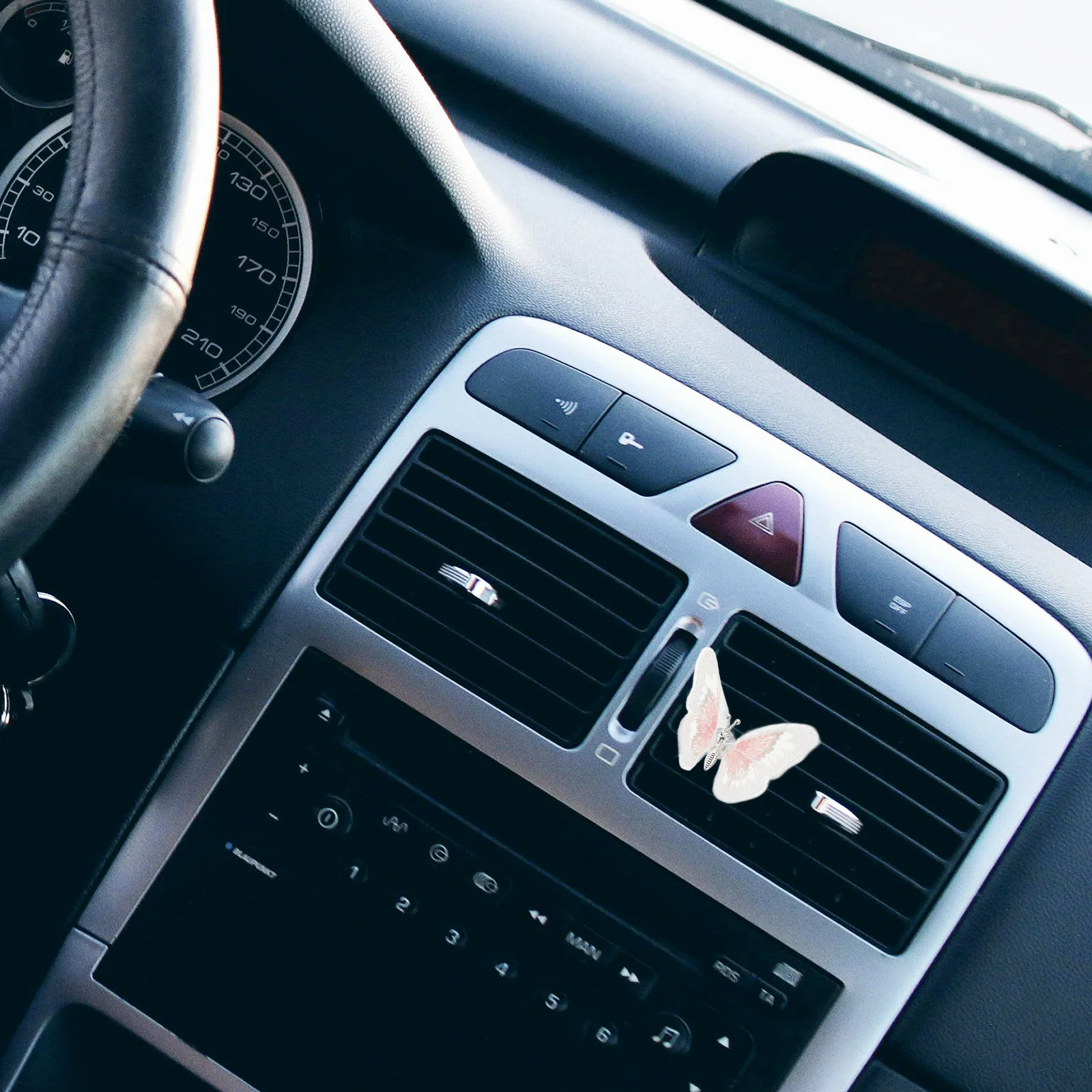 

1Set Car Interior Dashboard Decor Butterfly Shaped Air Vent Ornament Stylish Center Console Air Outlet Decoration Cute Car
