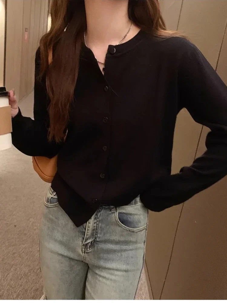 2025년 봄 여름 신상 니트 가디건 O넥 단색 고급 편안한 슬림 캐주얼 니트웨어 탑